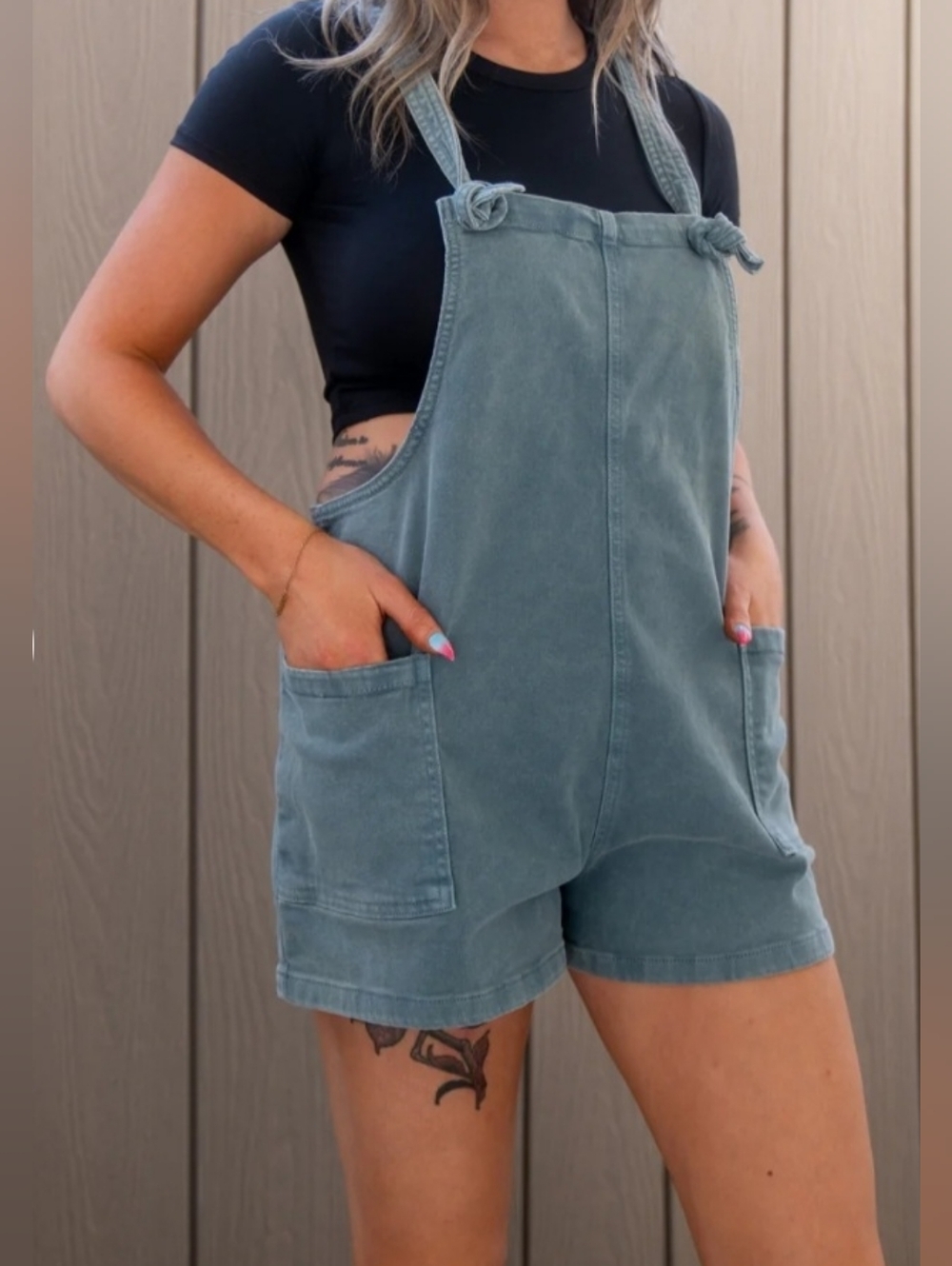 Zenana Outfitters Washed Blue Gray Short Overalls NWT Size Small